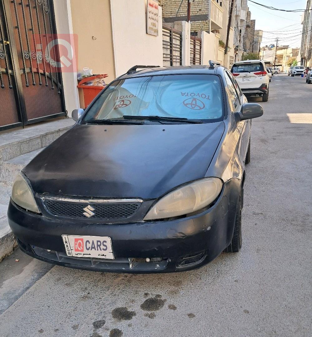 سوزوکی ڕینۆ